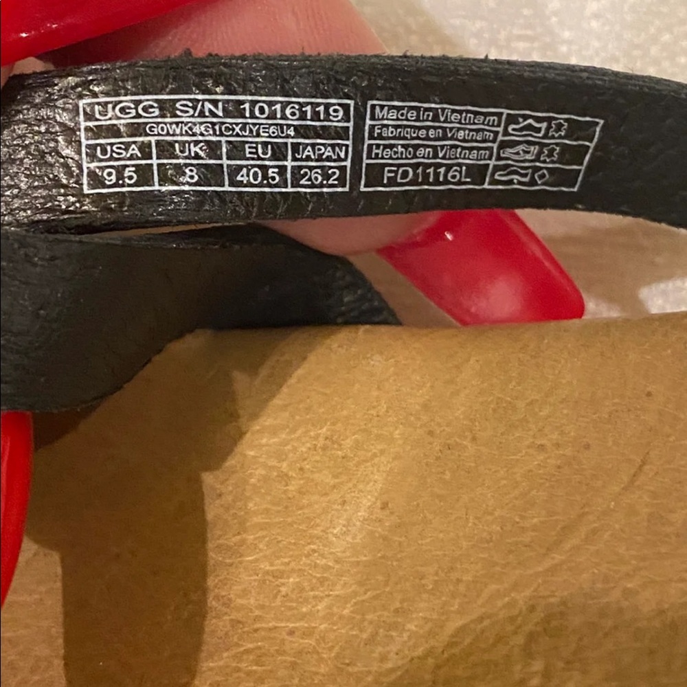 Ugg sandals - Picture 7 of 7